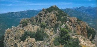 Monte Senino Wanderung (618 m)