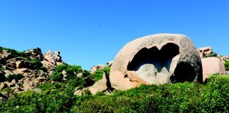 Geologie Korsikas Geologie - Tafoni Aushöhlungen